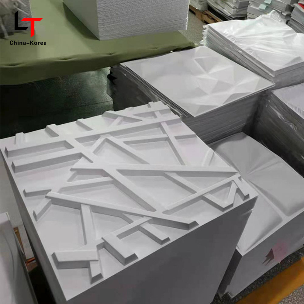 Moderne 3D PVC veggpanel/klistremerke Interiør Vanntett Matt Svart Diamantform for Stue Soverom Veggdekorasjon Vanntett