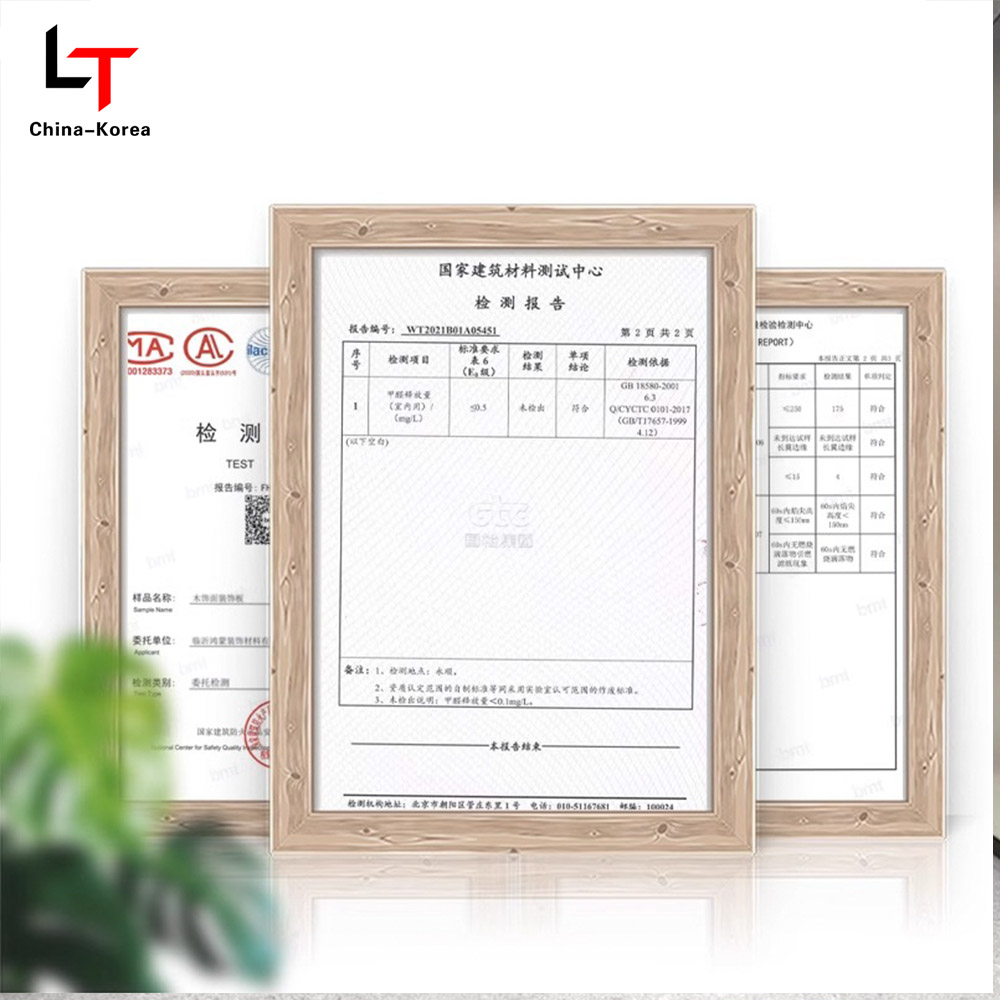 1220×2440 mm miljøvennlig PVC trefinerkorn dekorative veggpaneler for innendørs veggkledning Vanntett Ripebestandig Enkel å installere